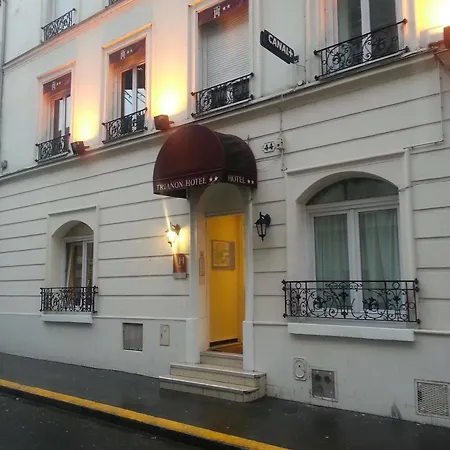 Trianon Hotel 2*