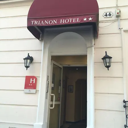 Trianon 2*