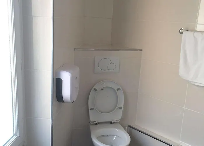 Trianon Hotel 2*
