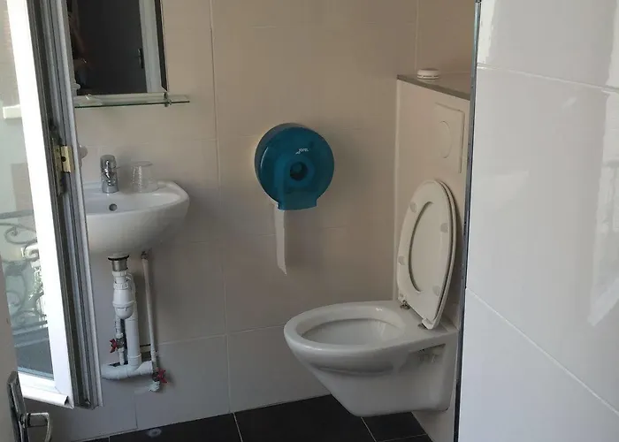 Trianon Hotel 2*